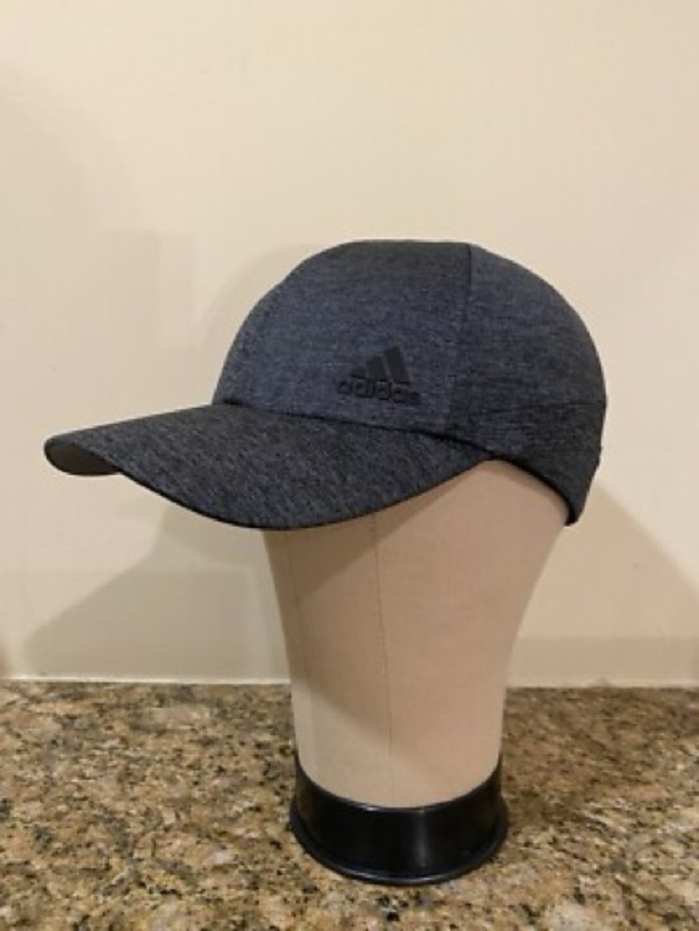 adidas women’s Heathered Gray Soft Athletic Golf / Tennis Cap